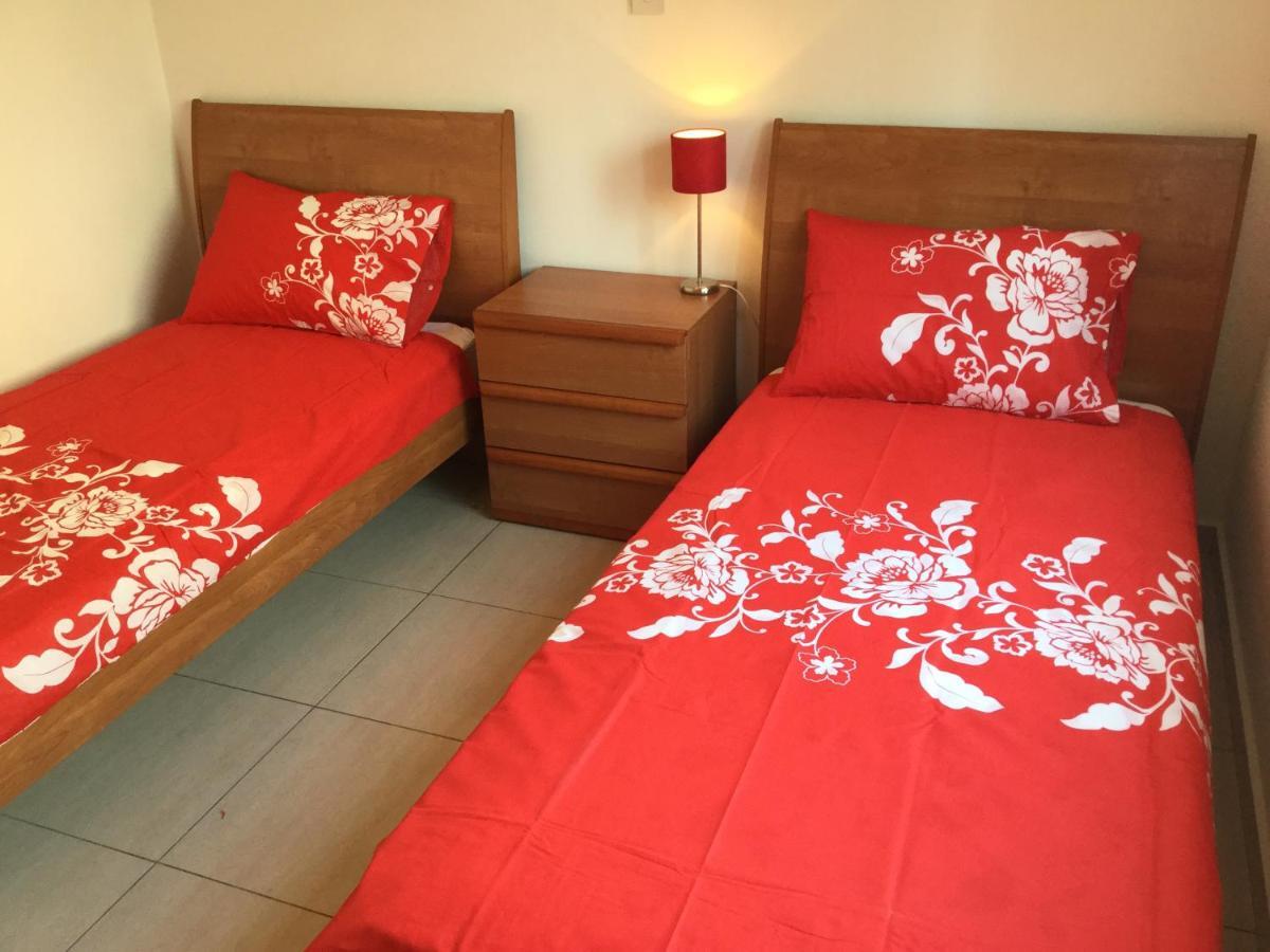Poolside 2 Bedroom Apt, Paphos Riviera, Universal Area מראה חיצוני תמונה