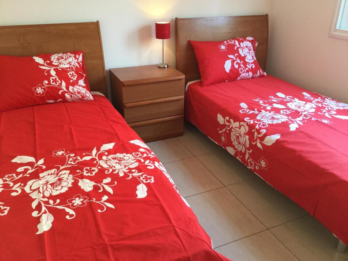 Poolside 2 Bedroom Apt, Paphos Riviera, Universal Area מראה חיצוני תמונה